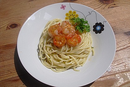 Zitronenspaghetti mit Kräutergarnelen 22