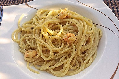 Zitronenspaghetti mit Kräutergarnelen 32