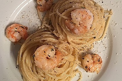 Zitronenspaghetti mit Kräutergarnelen 10