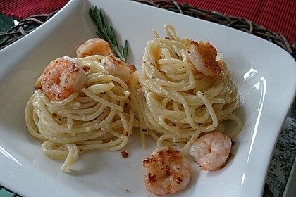 Zitronenspaghetti mit Kräutergarnelen 1