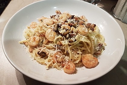 Zitronenspaghetti mit Kräutergarnelen 11