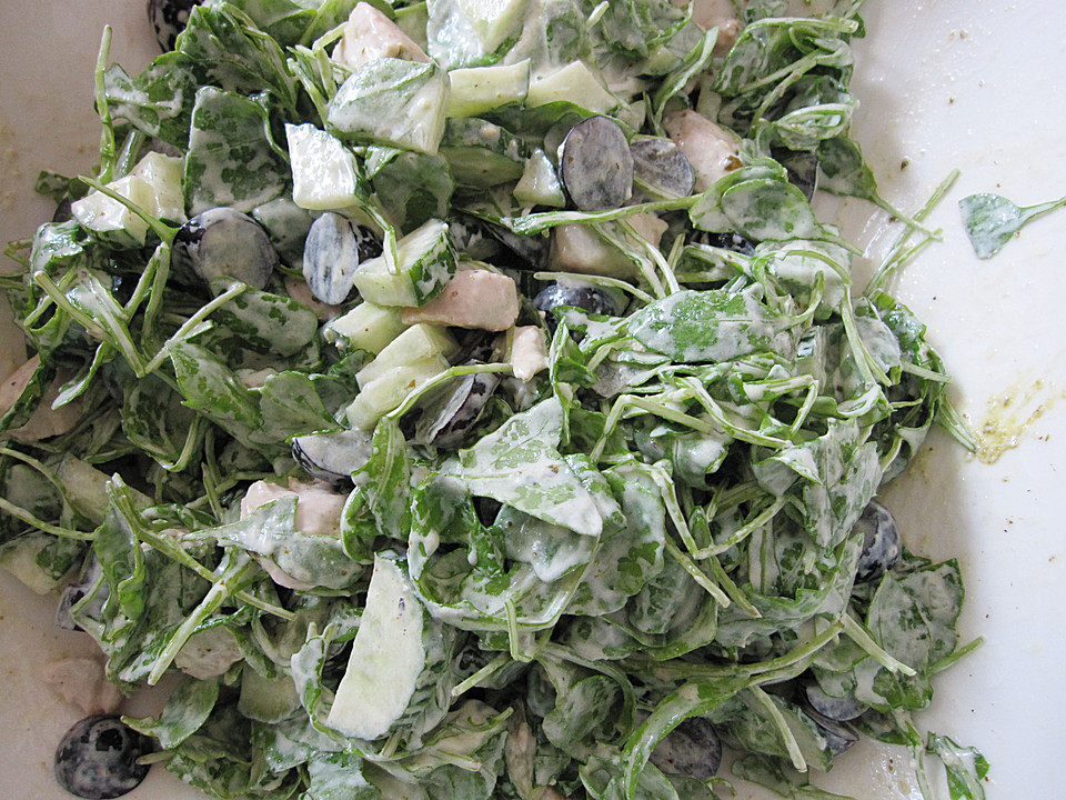 Hühnchen - Rucola - Gurken - Trauben Salat von GourmetKathi | Chefkoch.de