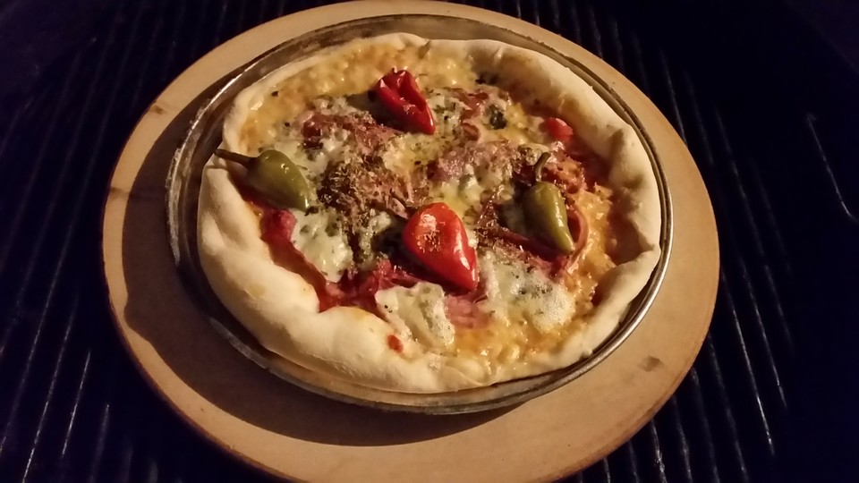 Pizza vom Grill von yvonneschnecke | Chefkoch.de