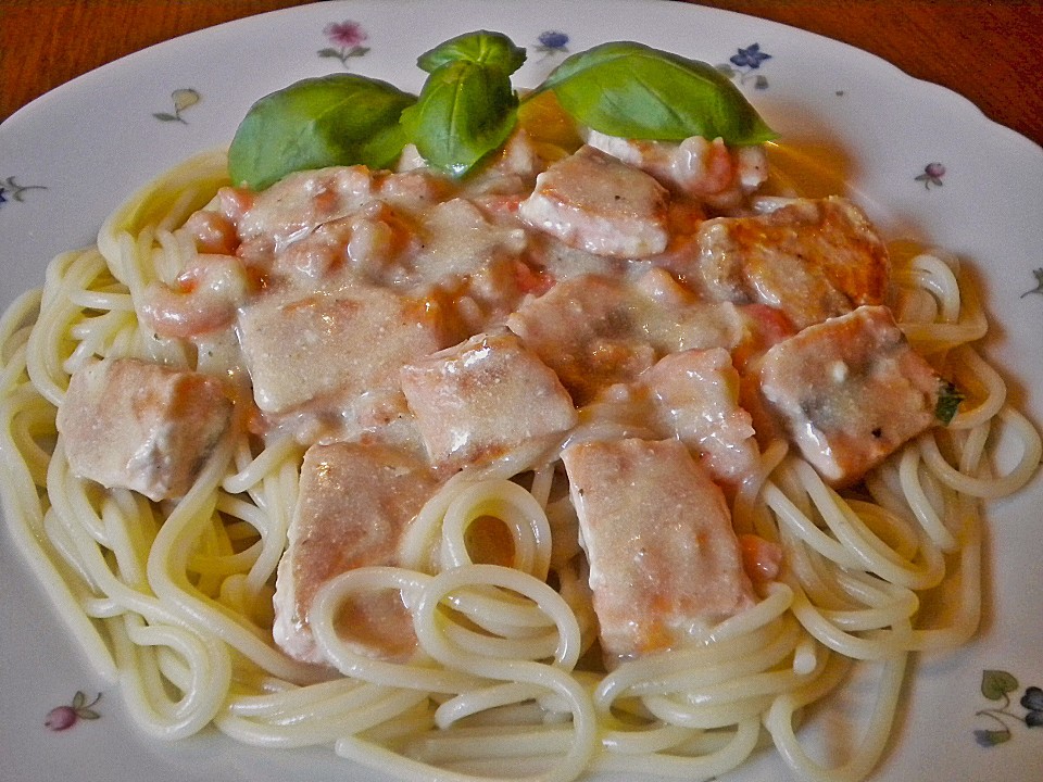 Spaghetti mit Lachs und Scampis in Weißwein-Sahnesoße von mailo1 ...