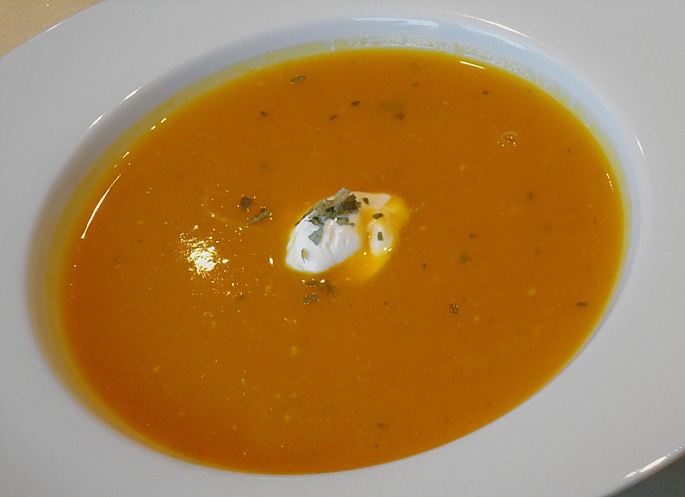Kürbis-Möhren-Suppe mit Chili und Koriander von Frau_Antje_ | Chefkoch.de