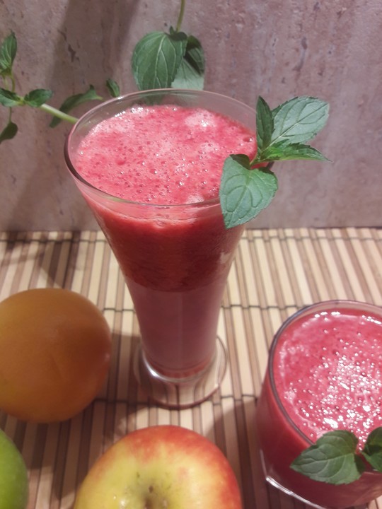 Himbeer-Orangen-Apfel-Smoothie von Schokomaus01 | Chefkoch.de