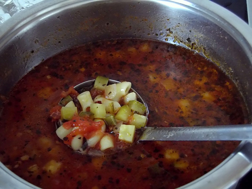 Tomaten Nudelsuppe Mit Zucchini Von Rocky73 Chefkoch De