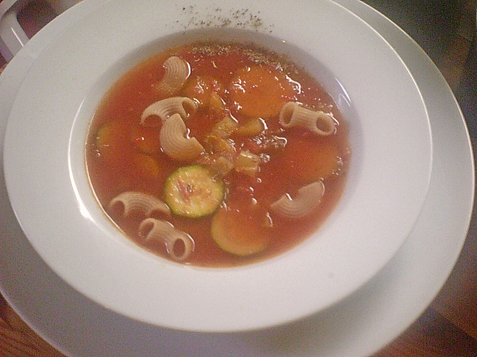 Tomaten Nudelsuppe Mit Zucchini Von Rocky73 Chefkoch De