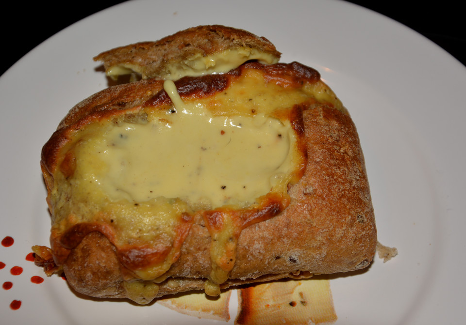 Heiße Käsebrötchen mit Whisky von Toscana1 | Chefkoch.de Heiße Käsebrötchen mit Whisky von Toscana1 | Chefkoch.de