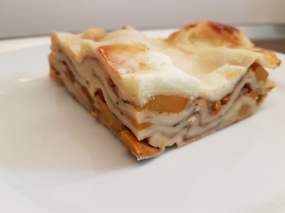 Lasagne mit einer Füllung aus Hokkaido, Thymian und Bergkäse von ...