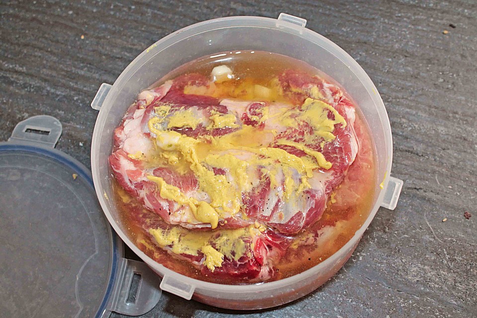 Bier-Senf-Marinade für Steaks von allowai | Chefkoch.de