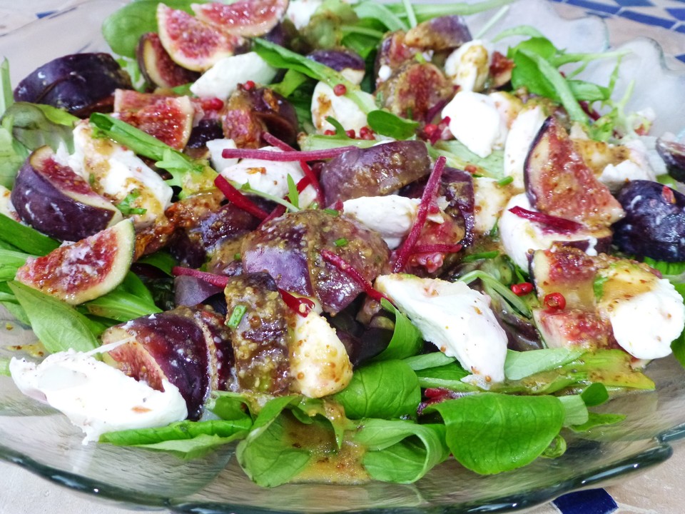 Marinierter Büffelmozzarella auf Feldsalat mit Feigen von feuervogel ...