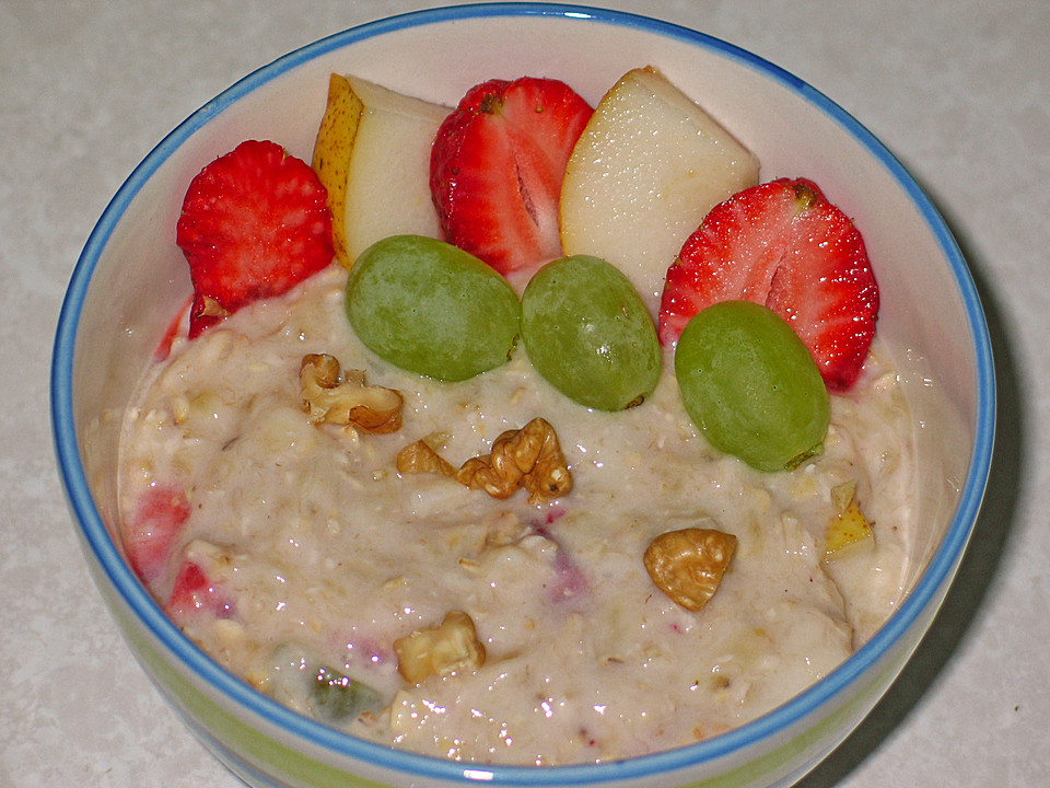 Müsli mit Joghurt und Früchten von ZwergTomate | Chefkoch.de