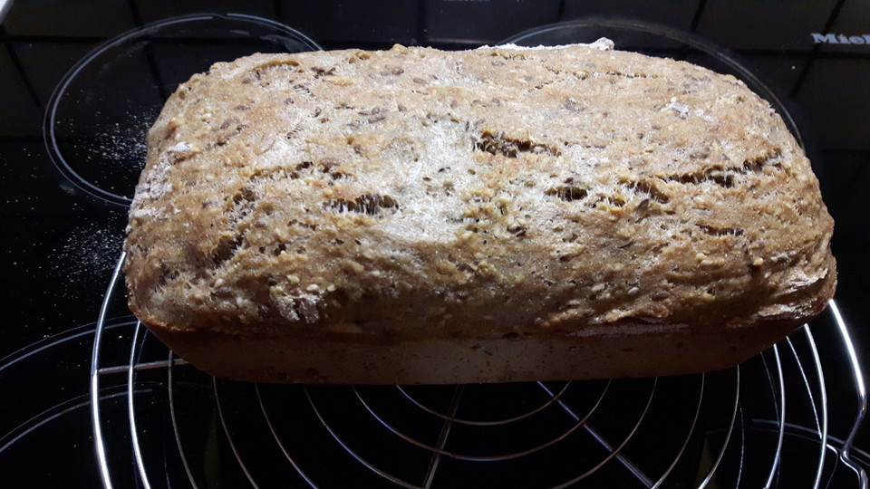 Vollkornbrot mit Haferflocken von jeamy171 | Chefkoch.de