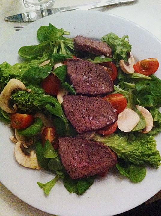 Fettarmer Salat mit Rindfleisch von kochendertiger | Chefkoch.de