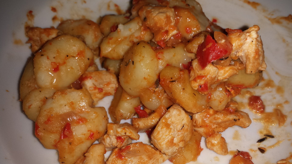 Gnocchi und Hähnchen in Paprikarahm von Trinity1006 | Chefkoch.de