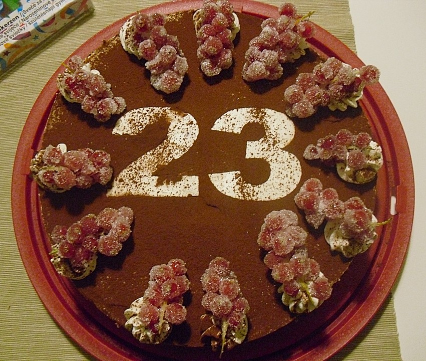 Johannisbeer-Tiramisu-Torte von Marly_33 | Chefkoch.de