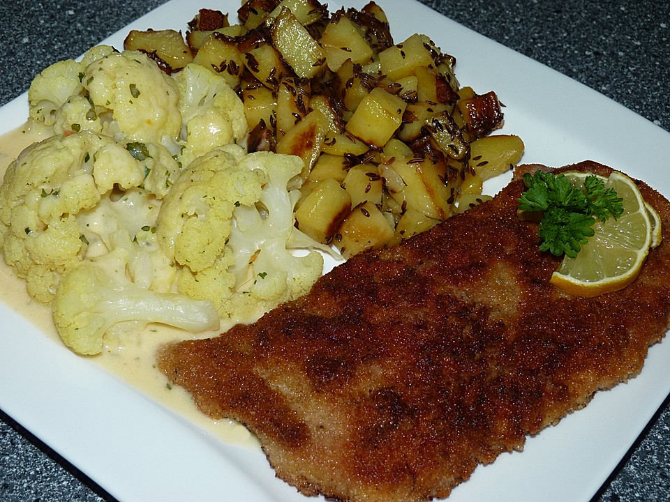 Wiener Schnitzel mit roh gebratenen Kartoffeln von Mathias56 | Chefkoch.de