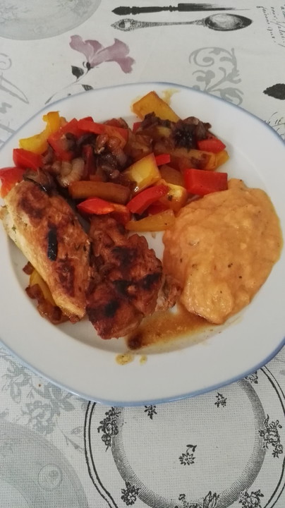 Paprika-Hähnchenpfanne mit Mangosauce von WingleZ_Angel | Chefkoch.de