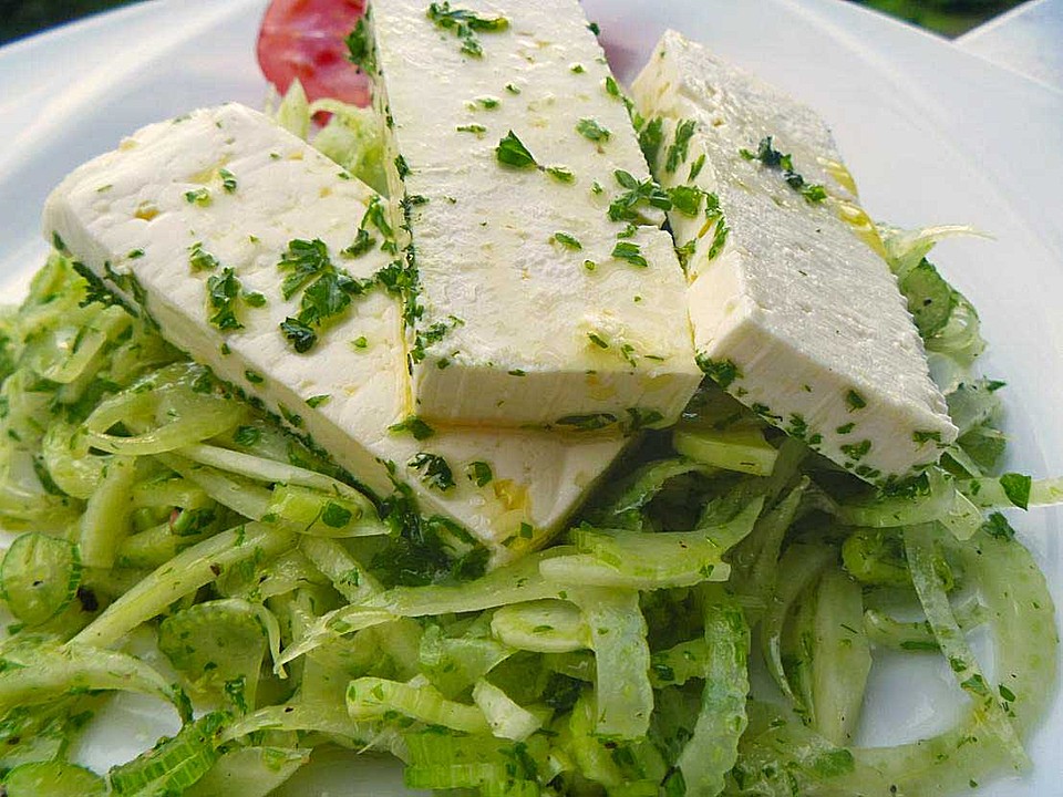 Sellerie-Fenchel-Feta-Salat von smokey1 | Chefkoch.de