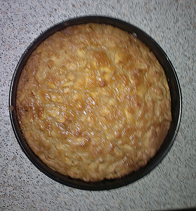 Apple Cake with Cinnamon Glaze Ein tolles Rezept Chefkoch.de