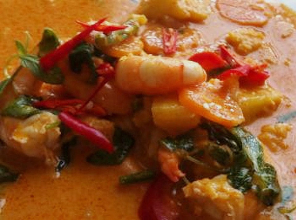 Südthailändisches Curry mit Garnelen und Ananas von Dorry | Chefkoch.de