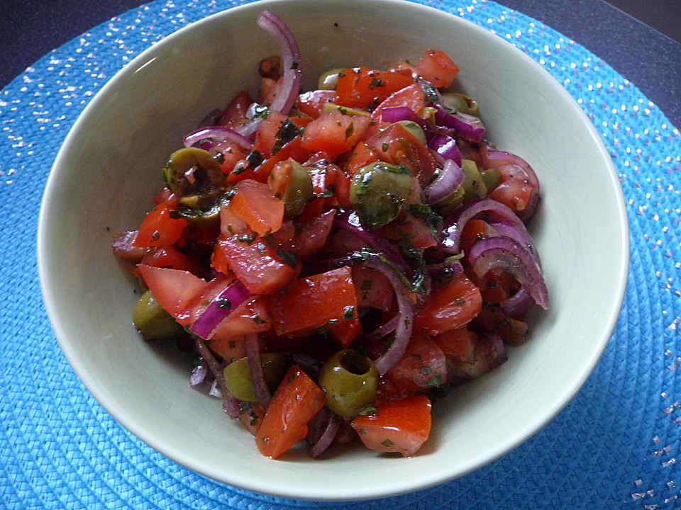 Smokeys Tomaten-Oliven-Salat von smokey1 | Chefkoch.de