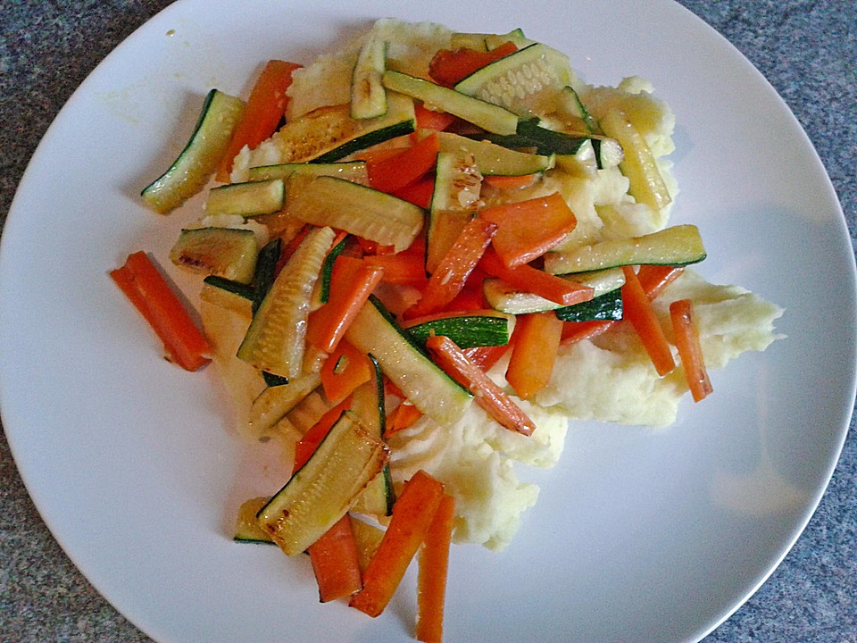 Zucchini-Möhren-Gemüse von Netti | Chefkoch.de