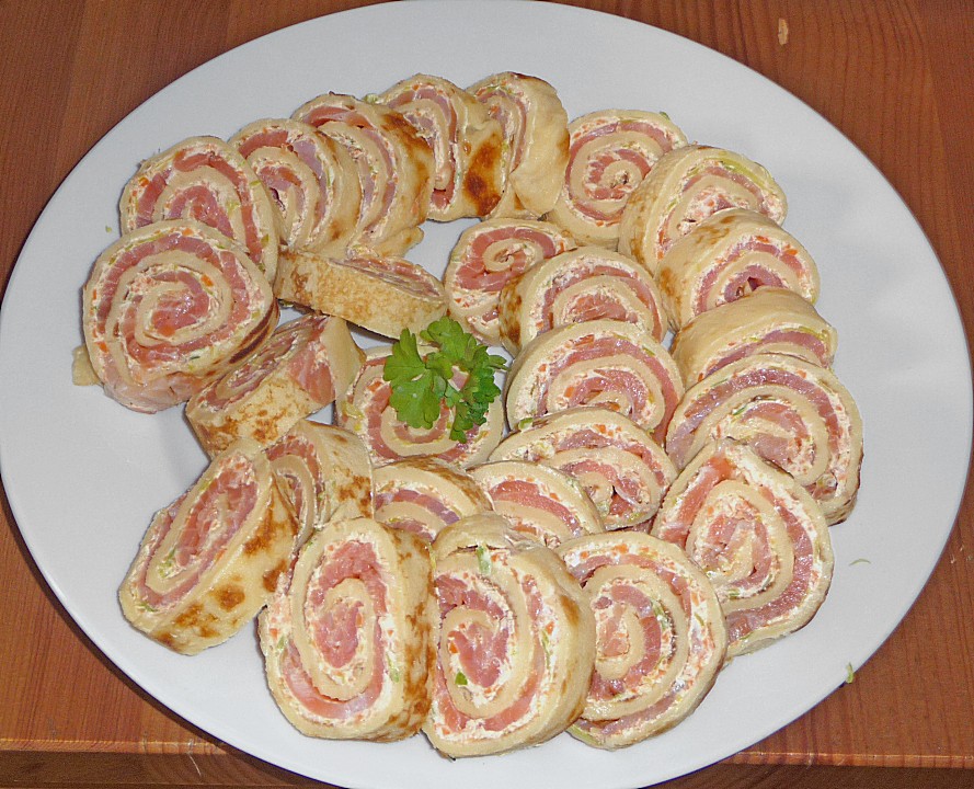 Lachs-Crépe-Röllchen mit Frischkäse gefüllt von 1234 | Chefkoch.de
