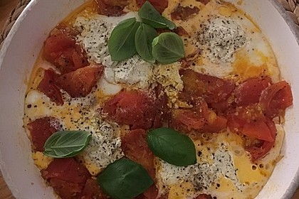 Eier in Tomatensugo 1
