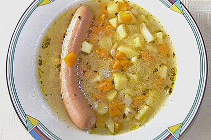 Dicke Kartoffelsuppe mit Wurst 2