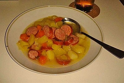 Dicke Kartoffelsuppe mit Wurst 4