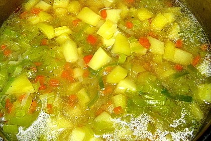 Dicke Kartoffelsuppe mit Wurst 3