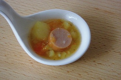 Dicke Kartoffelsuppe mit Wurst 8