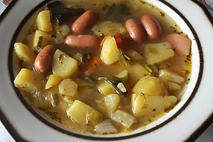 Dicke Kartoffelsuppe mit Wurst 6