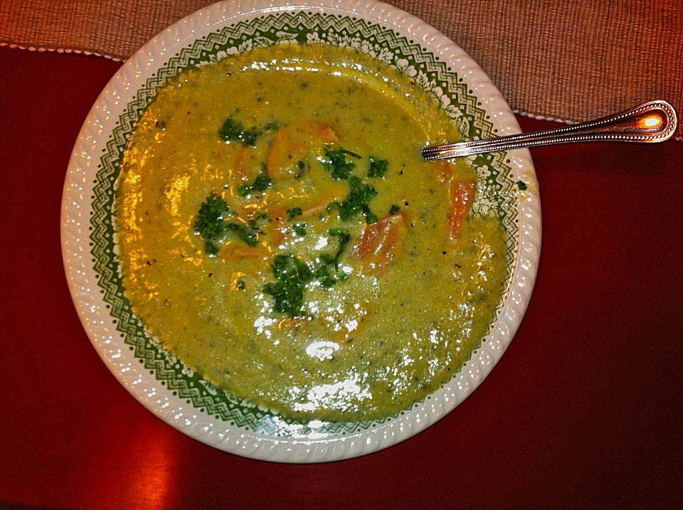 Zucchinicremesuppe mit Lachs von HolladieWaldfee | Chefkoch.de