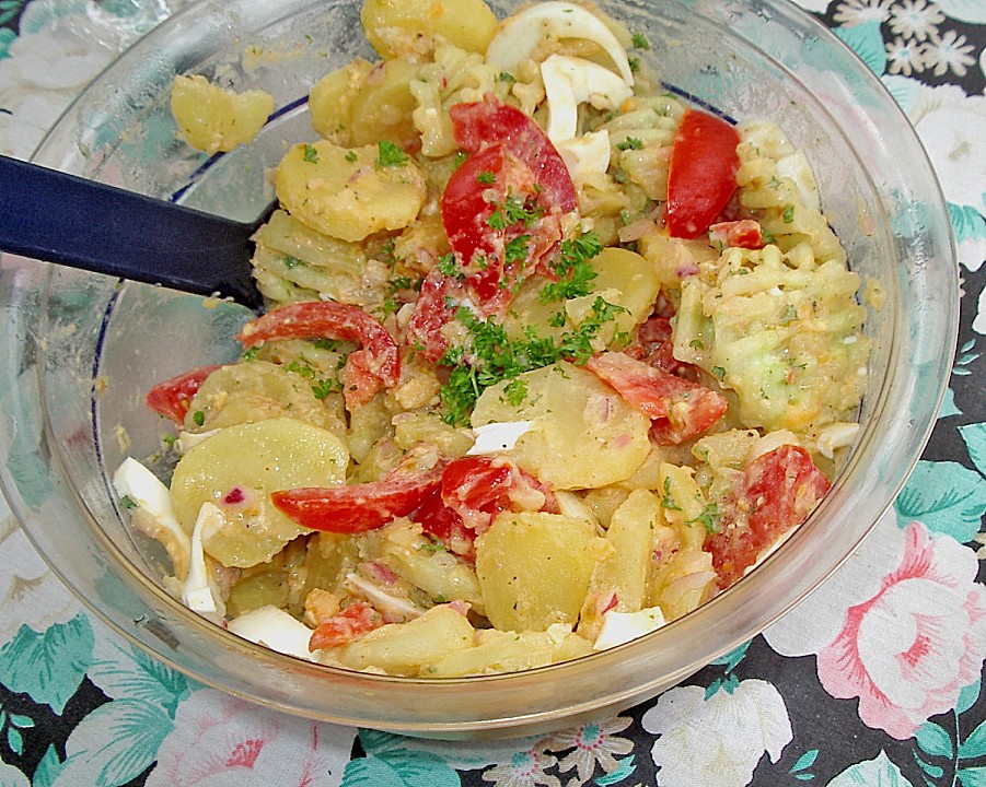 Kartoffelsalat mit Gurke und Tomate von Kruseraudie | Chefkoch.de