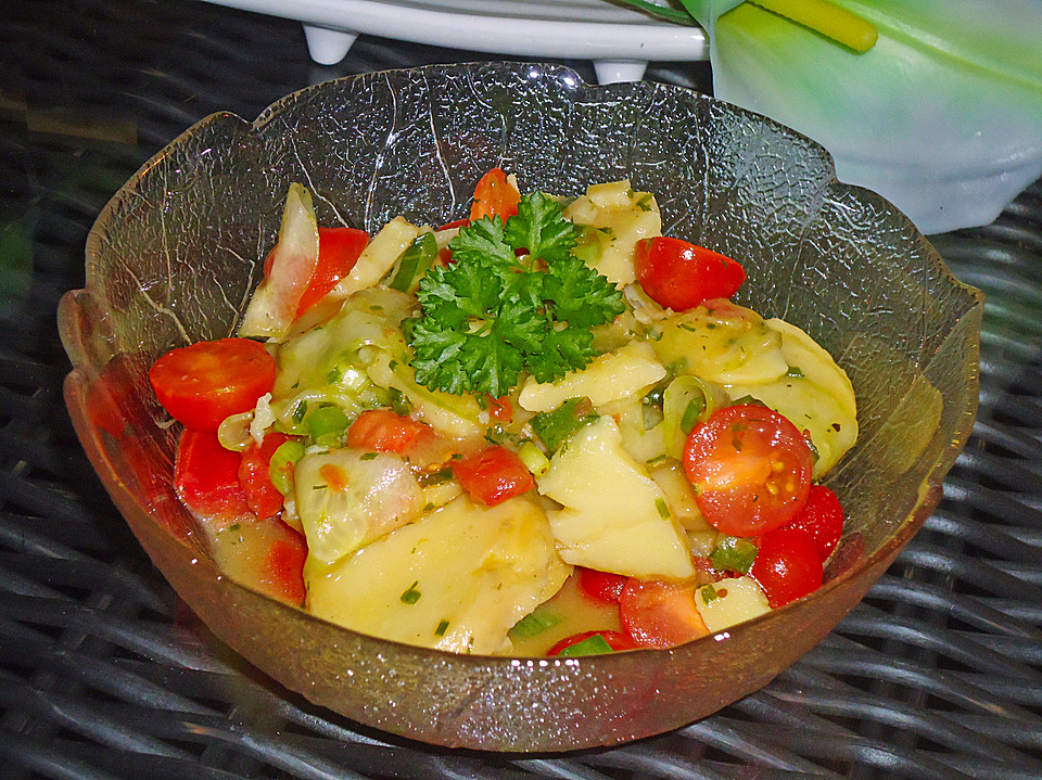 Kartoffelsalat mit Gurke und Tomate von Kruseraudie | Chefkoch.de