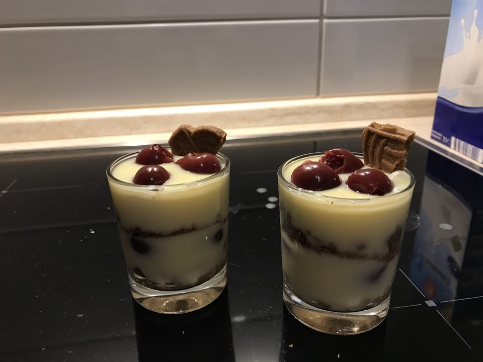Schnelles Spekulatius-Pudding-Tiramisu von schwabati | Chefkoch.de