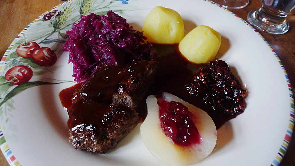 Rehrücken mit Rotweinsauce von Corela1 | Chefkoch.de