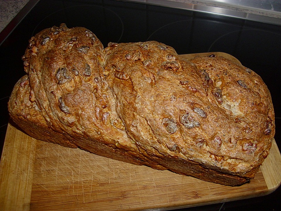 Dinkel-Walnuss-Brot von AlessandraDinchen | Chefkoch.de