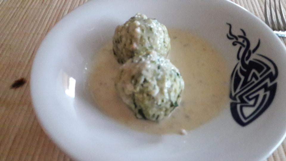 Spinatknödel mit Gorgonzolasauce von lalalalalalala | Chefkoch.de