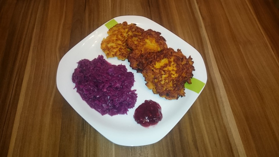 Butternusskürbis-Reibekuchen von lancer1120 | Chefkoch.de