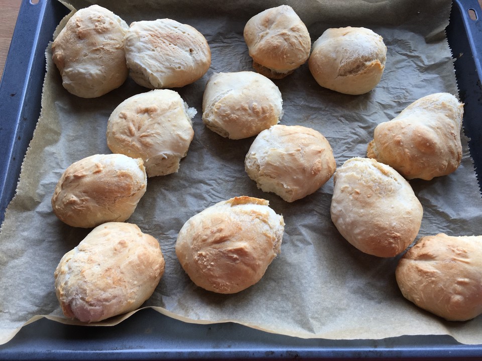 Schnelle (Sonntags-) Brötchen, Bürli von kiria001 | Chefkoch.de