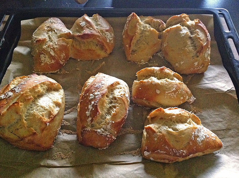 Schnelle (Sonntags-) Brötchen, Bürli von kiria001 | Chefkoch.de