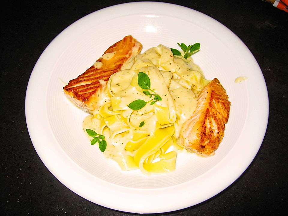 Nudeln mit Lachs-Sahnesoße von locutus_vb | Chefkoch.de