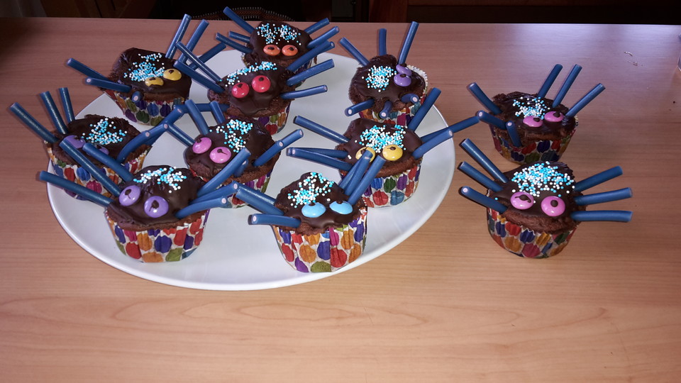 Spinnenmuffins für Halloween von KattyB87 | Chefkoch.de