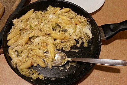 Schupfnudel-Wirsing-Gratin mit Kasseler 38