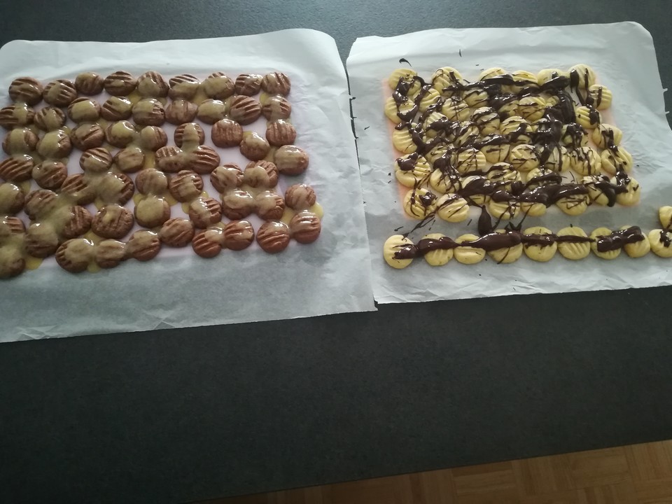 Schwarz-weiß-Plätzchen von Jule0604 | Chefkoch.de