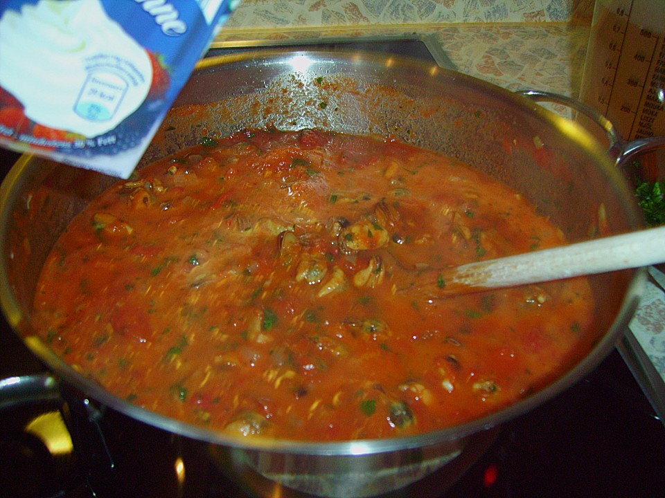 Spaghetti mit Tomaten-Muschelsoße | Chefkoch.de Spaghetti mit Tomaten-Muschelsoße | Chefkoch.de